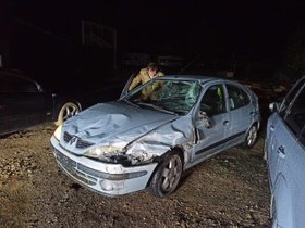 Verkaufe Renault Megana nach einem Unfall
