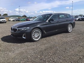 BMW 520 d Touring Luxury Line-UPE 78.990-Pano-AHK-